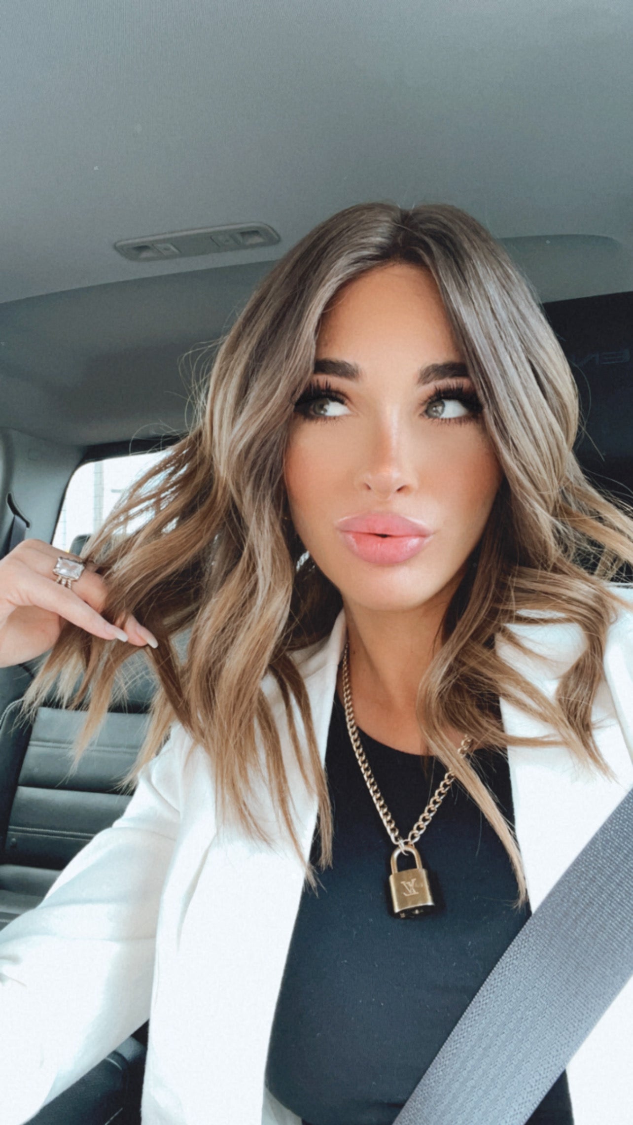 Full human hair wigs for total coverage, hand-tied for comfort