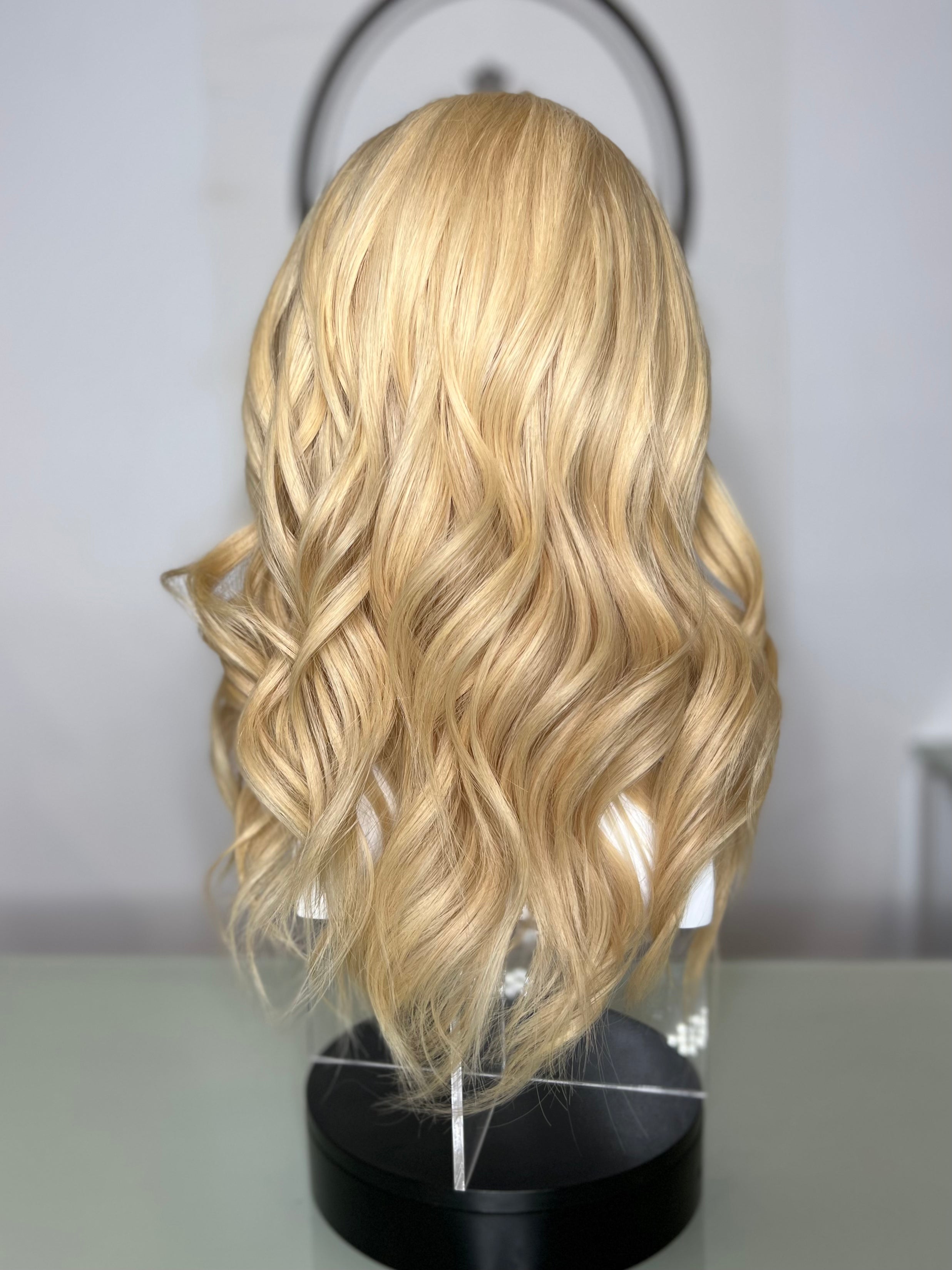 16 Long Blonde Wig The Lauren Ashtyn Collection